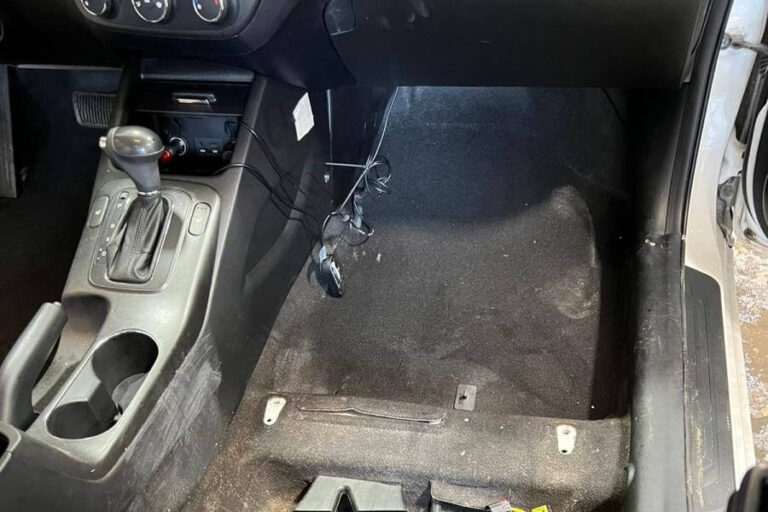 Car Detailing Bradford ☑️ Interior, Exterior & Mobile Auto Detailing